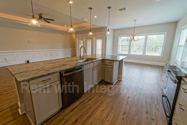 Building Photo - 3831 Arbor Dr