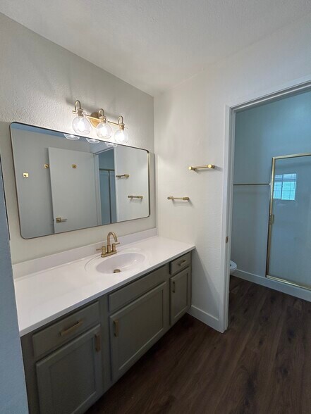 Primary Bathroom - 264 S Waverly St