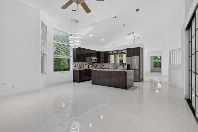 Building Photo - 7087 NW 78th Pl