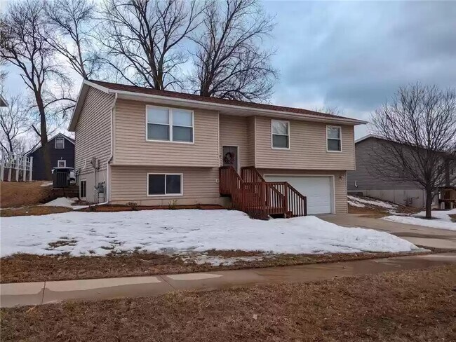 Primary Photo - 1424 Sunset Ave SE