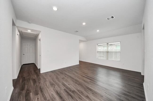 Building Photo - 32615 Orchard Haze Dr