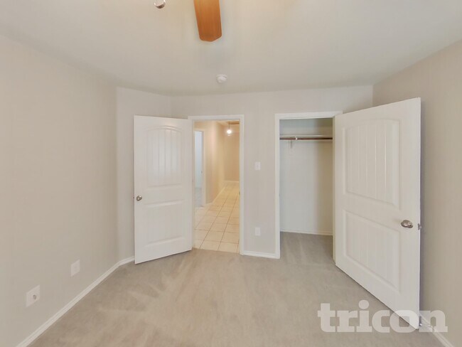 Building Photo - 2060 Brisbon St