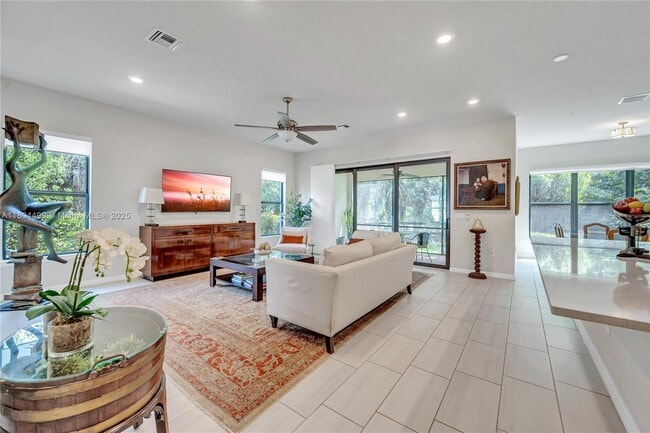 Building Photo - 9206 Passiflora Wy