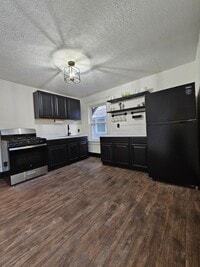 Building Photo - 115 Dawes Ave