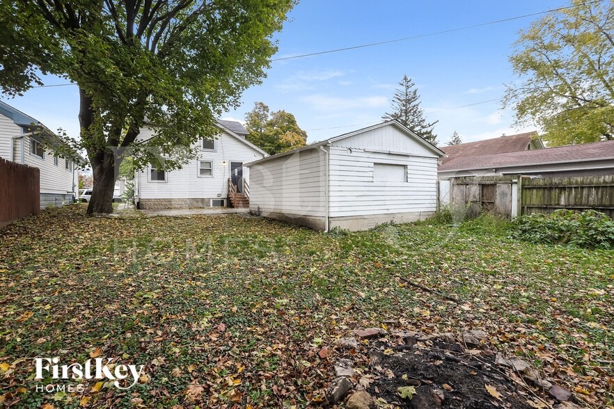 Building Photo - 609 North Ave