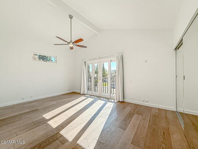 Building Photo - 1915 Woodside Dr