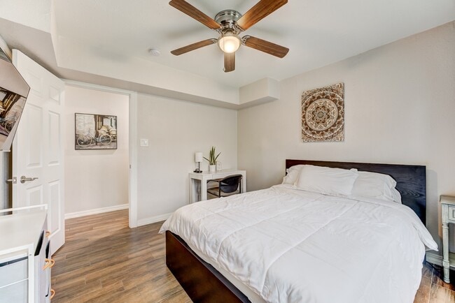 Building Photo - 2720 Truxillo St