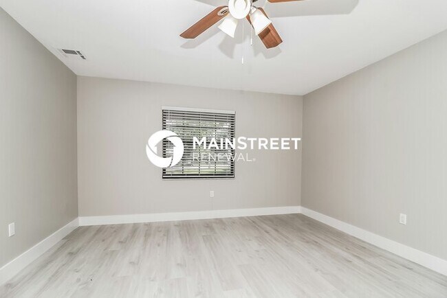 Building Photo - 3 Bedroom Pet-Friendly Home in LONGWOOD, FL with Main Street Renewal