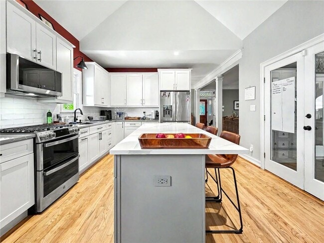Building Photo - 324 Brooks Ave NE