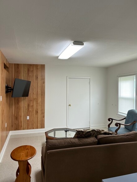 Building Photo - 5308 LA-1