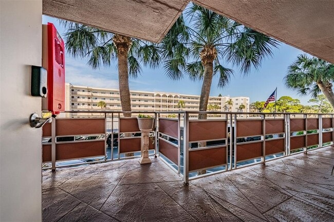 Building Photo - 5521 80th St N