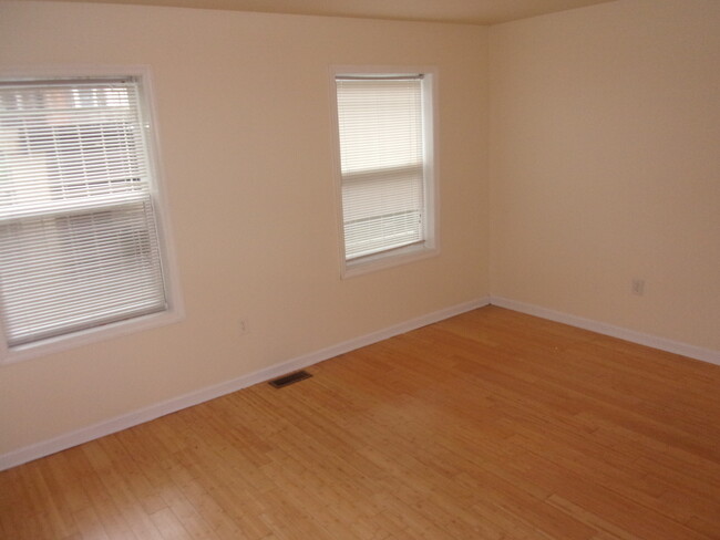 Building Photo - 1523 N 17th St
