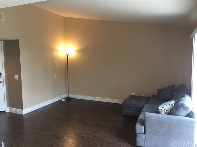 Building Photo - 2568 Avenida Del Vista