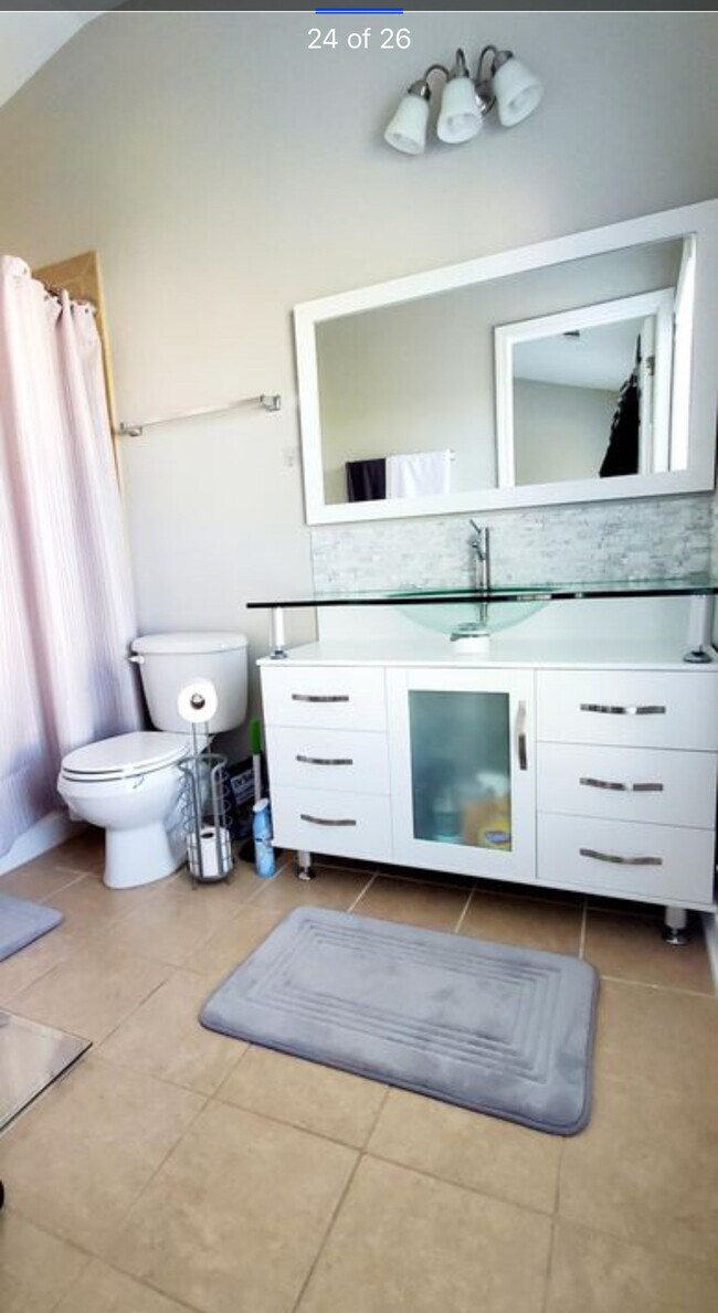 Building Photo - 1306 Thornborough Dr