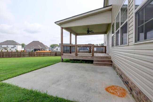 Building Photo - 230 Cotoneaster Ln