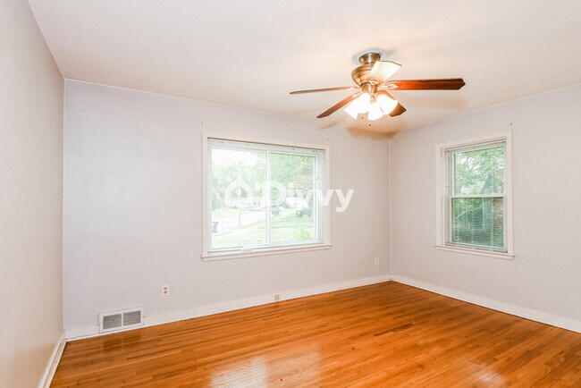 Building Photo - 5 Monacella Ct