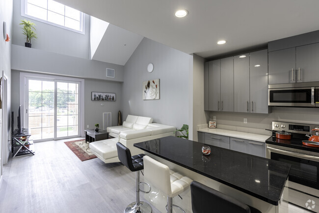 Interior Photo - Meridian Heights