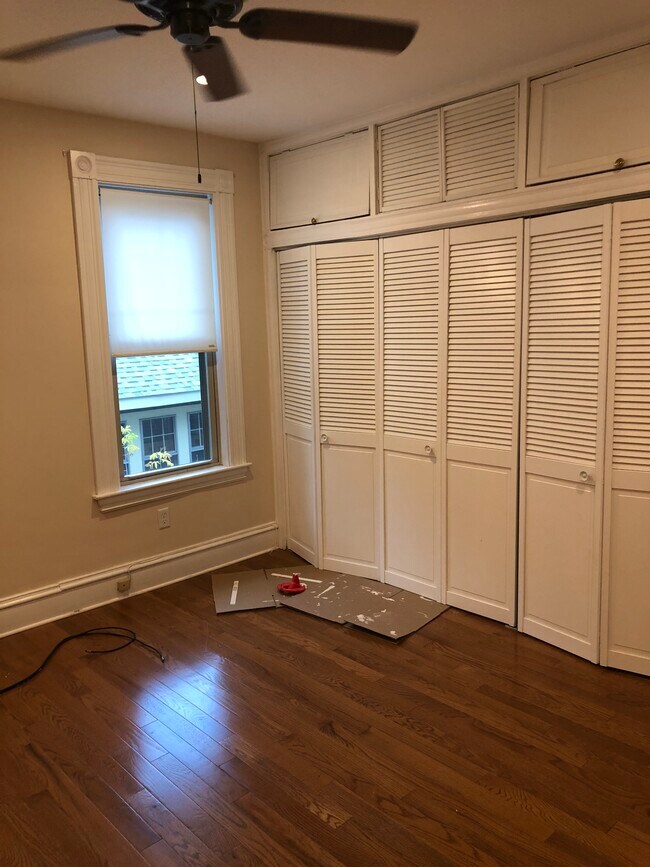 Building Photo - 72 Leicester St