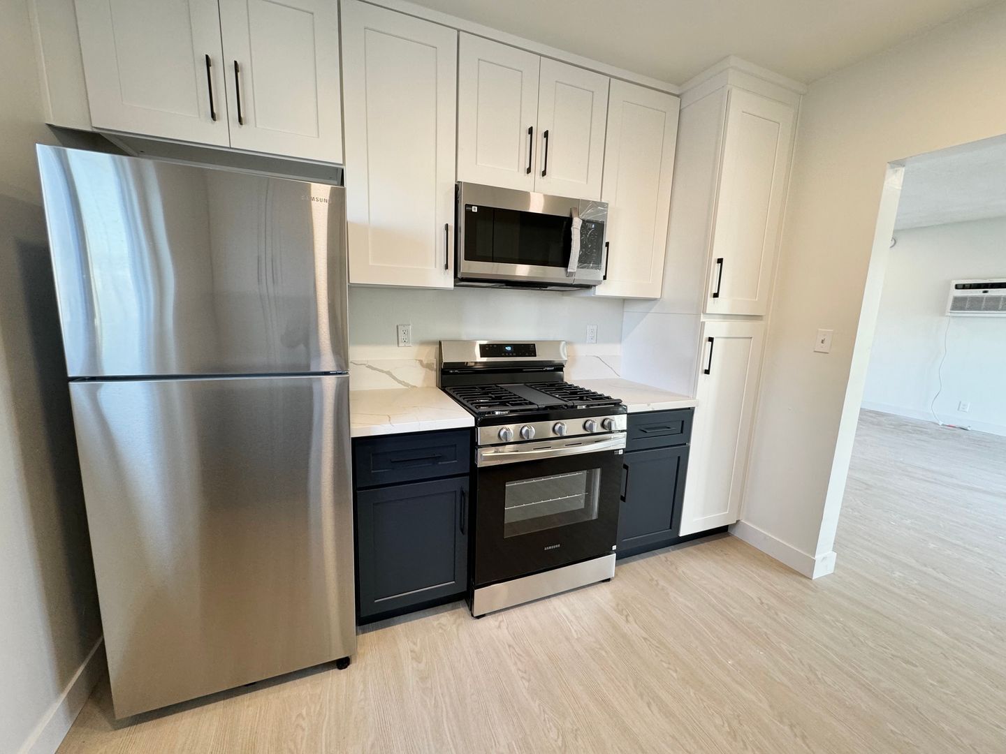 Building Photo - 3419-31 Keystone Ave