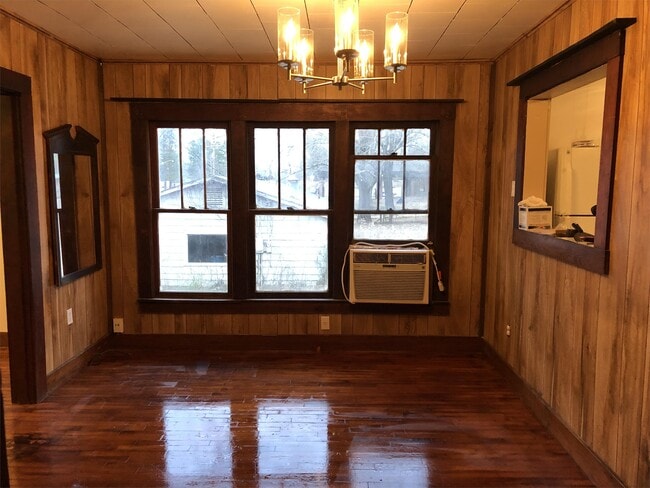 Building Photo - 3725 Edison Ave