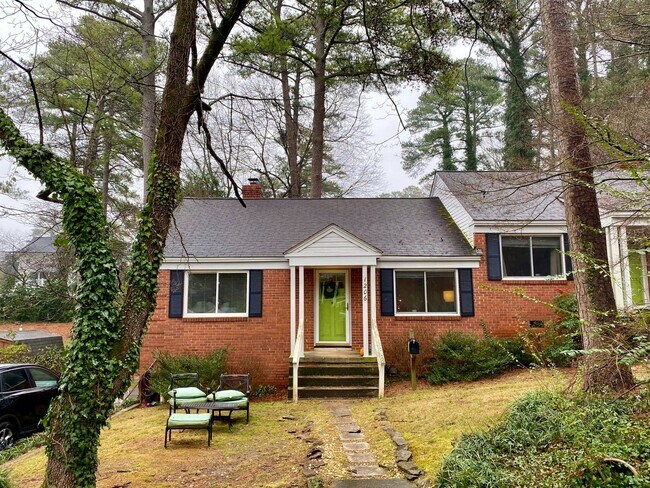 Primary Photo - 1206 Duplin Rd