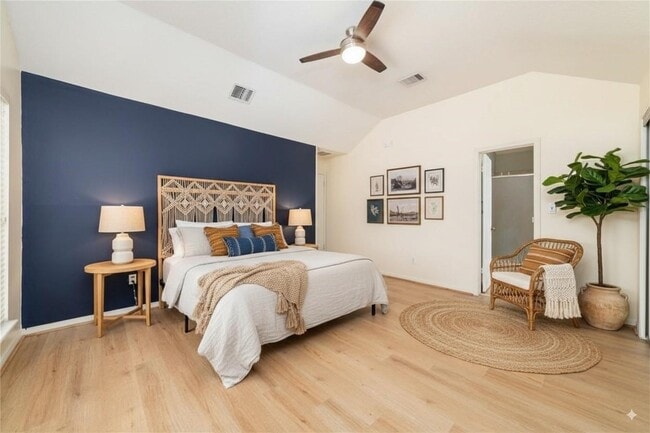 Building Photo - 3204 Farmers Field