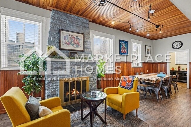 Building Photo - 1391 Woodbridge St