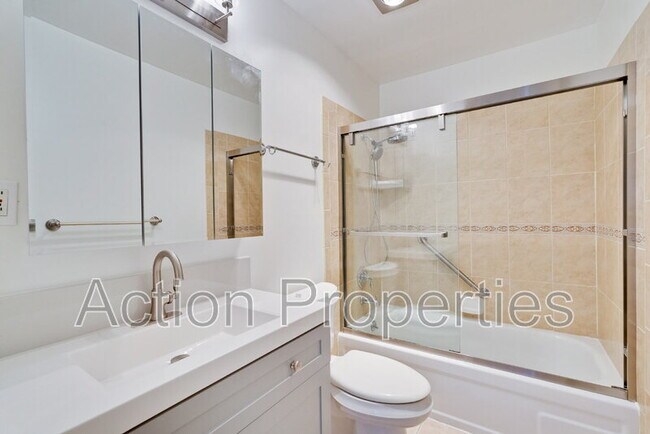 Building Photo - 2280 Brentwood Ct