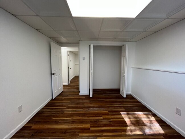 Building Photo - D St. 82*