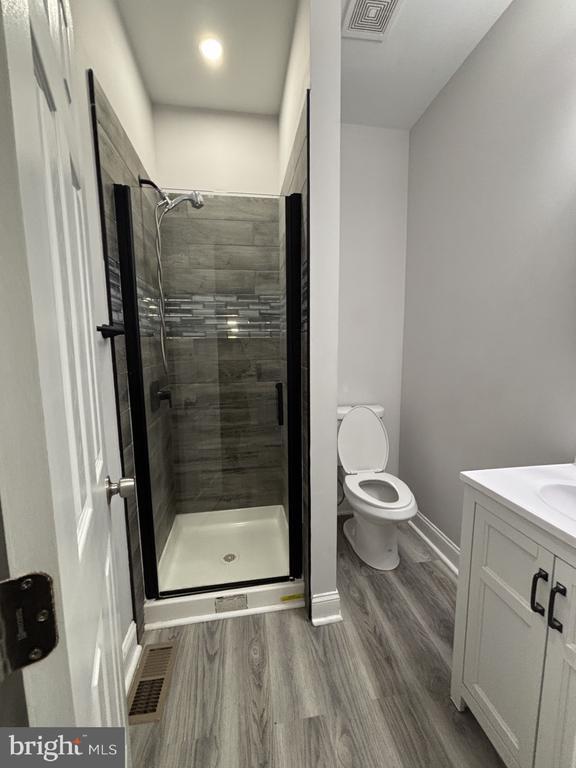 Building Photo - 3026 E Monument St