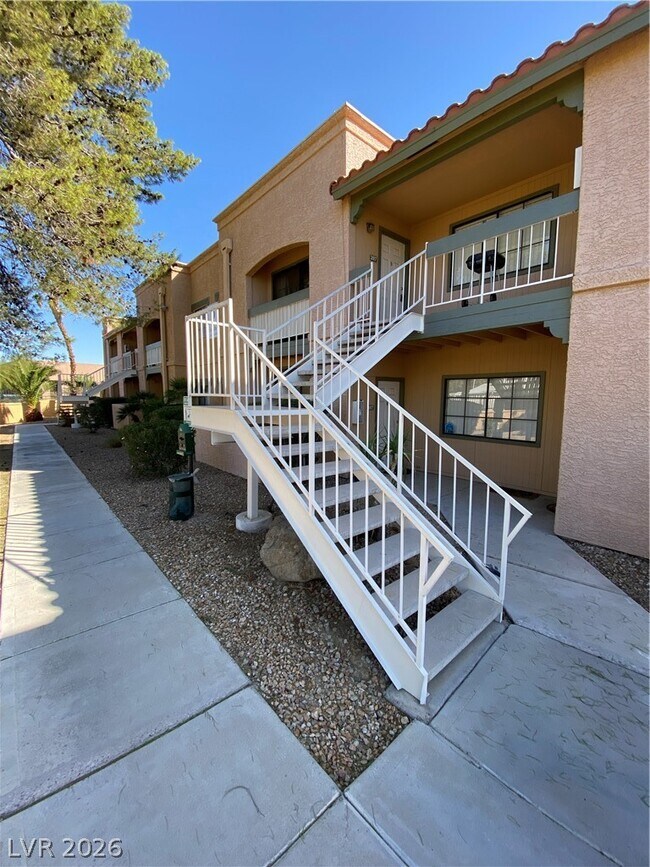 Building Photo - 5174 S Jones Blvd