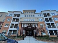 Building Photo - Luxurious Fairfax City 2 bed Condo