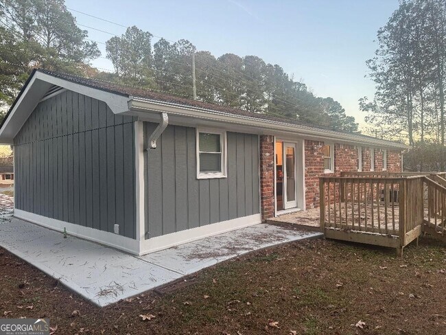 Building Photo - 1996 Cleburne Pkwy