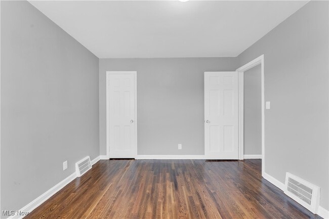 Building Photo - 22750 Tracy Ave