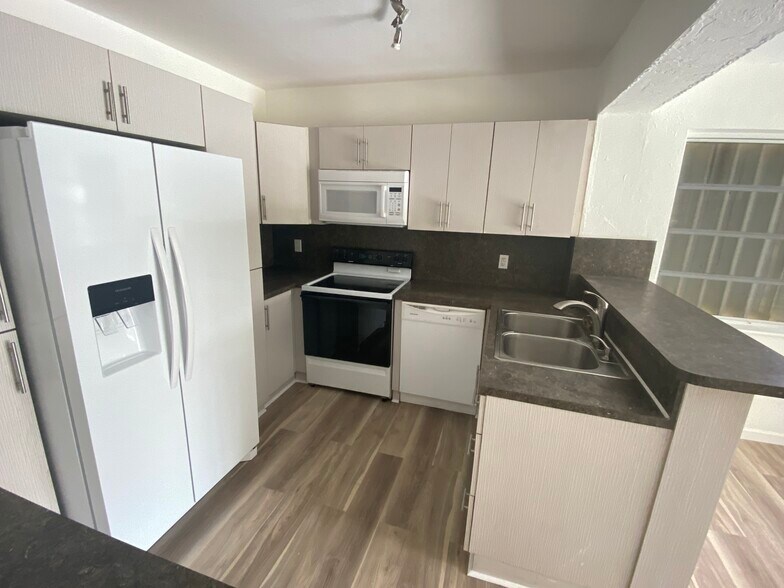 Kitchen - 6256 SW 14th St