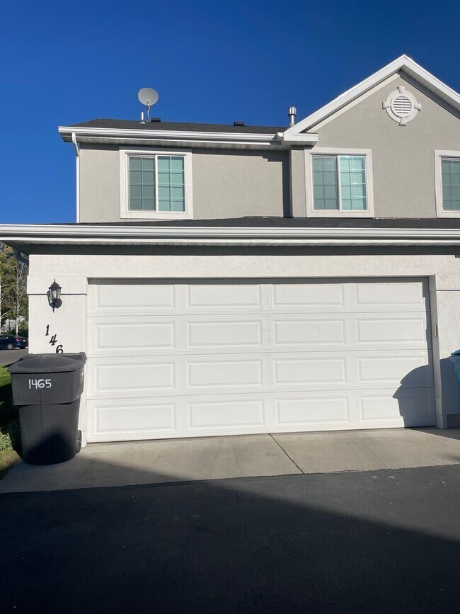 Building Photo - 1465 S Red Maple Ct