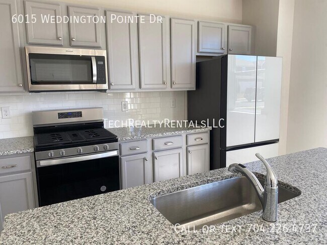 Building Photo - 6015 Weddington Pointe Dr