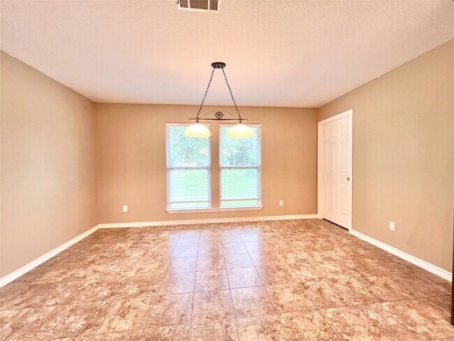 Building Photo - 7017 Caldwell St