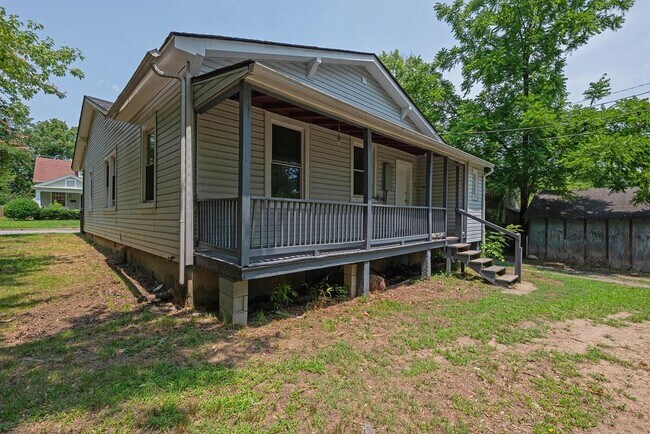 Building Photo - 1505 Vista St