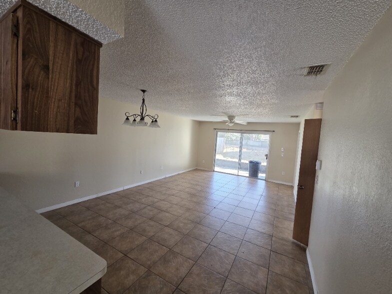 Building Photo - 12841 Kellywood Cir