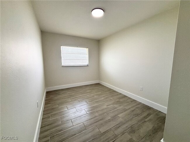 Building Photo - 559 Wood Ave