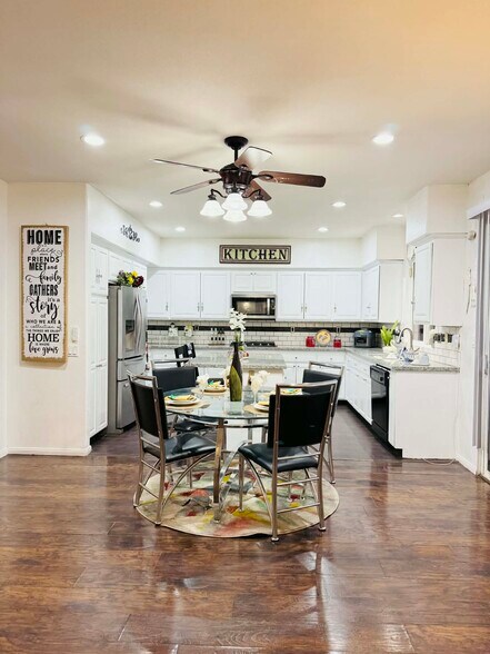 Building Photo - 1985 Meridian St