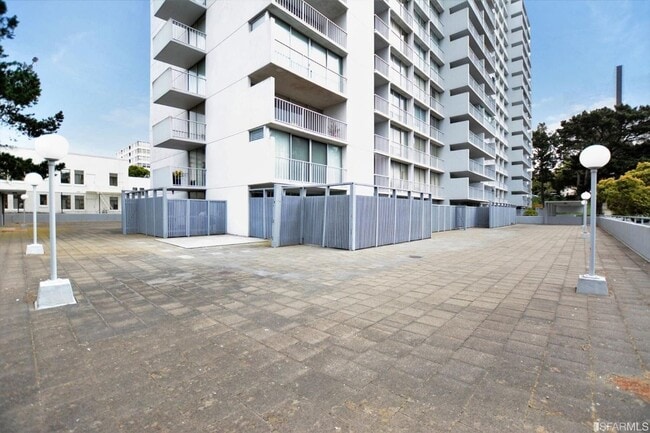 Building Photo - 66 Cleary Ct