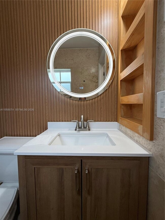 Building Photo - 19253 Carolina Cir