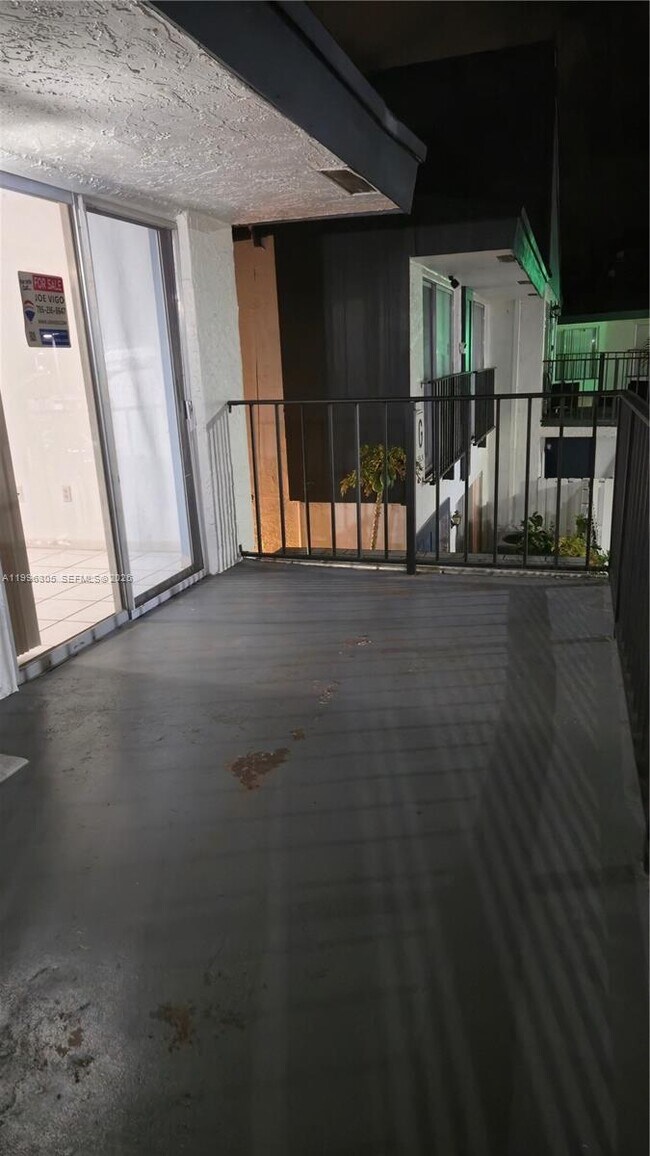 Building Photo - 15454 SW 85th Ln