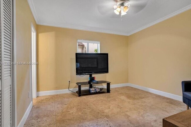 Building Photo - 7405 SW 79th Ct