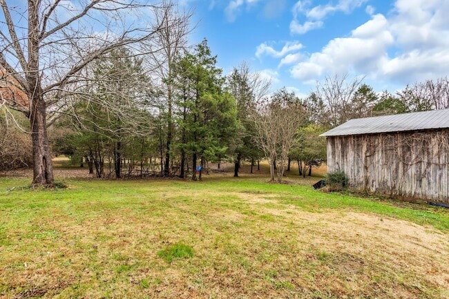 Building Photo - 2475 Rock Springs Cemetery Rd