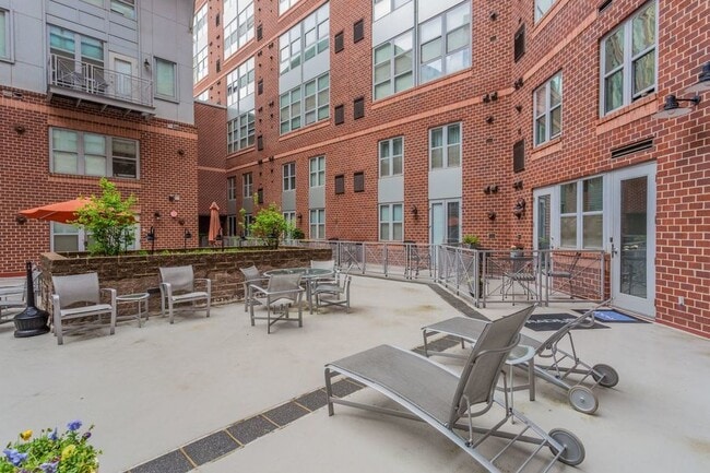 Building Photo - 1300 N St NW