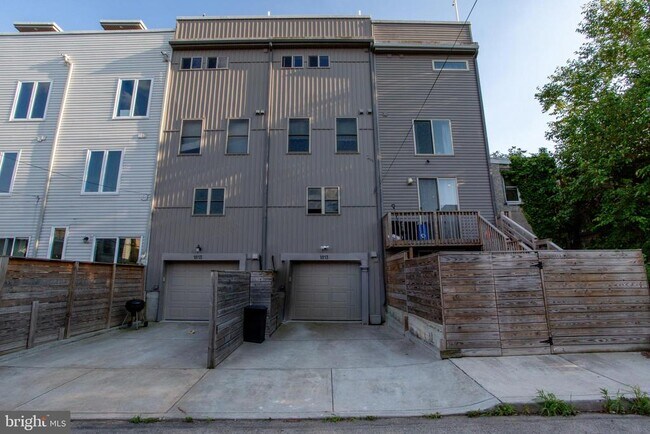 Building Photo - 1815 Ingersoll St