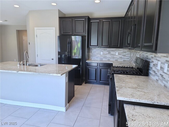 Building Photo - 12212 Loggeta Way